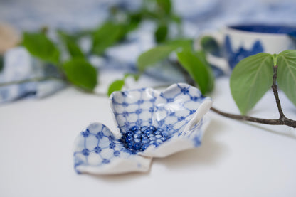 Small Dogwood Dishes